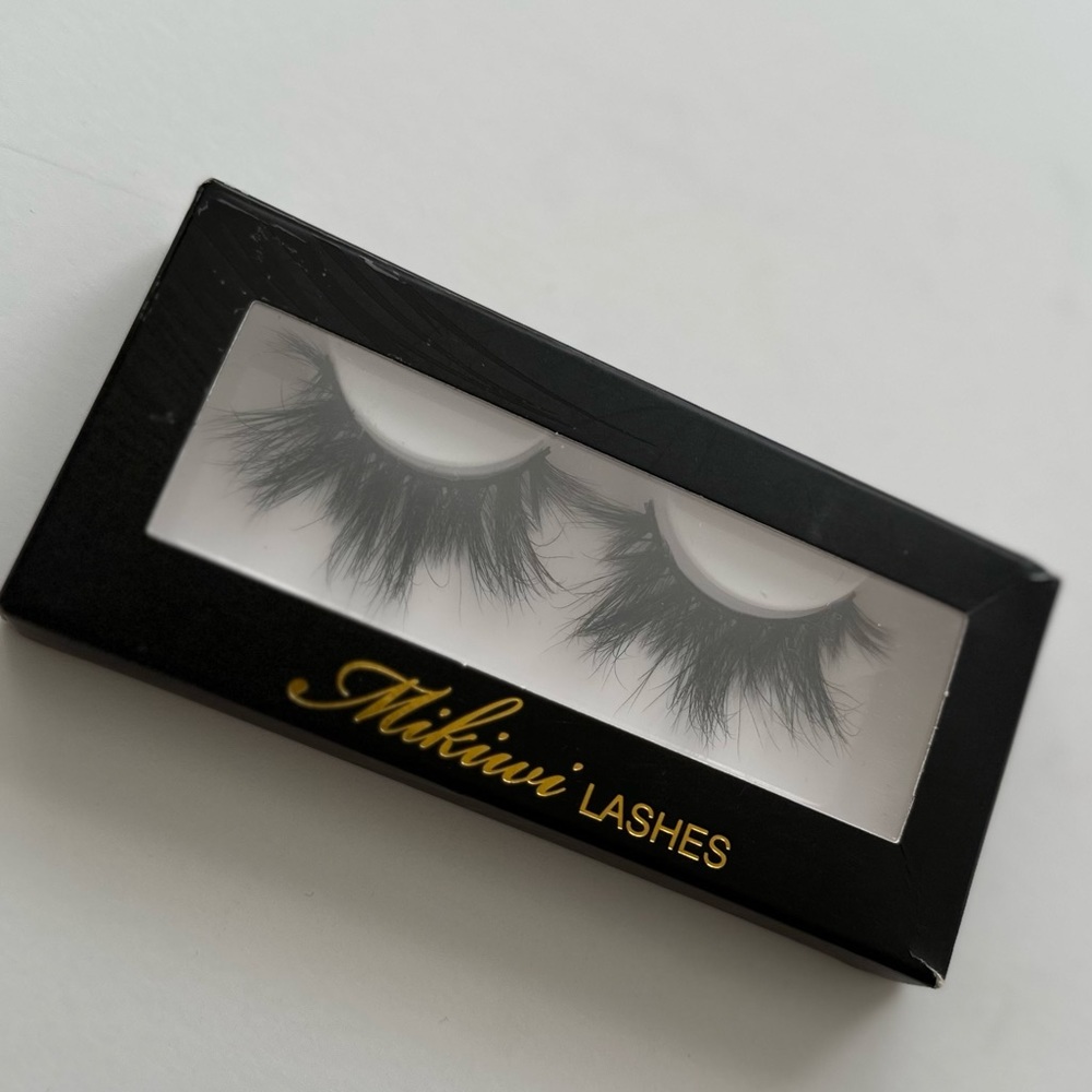 Mink Lashes , 18/19 natural black
